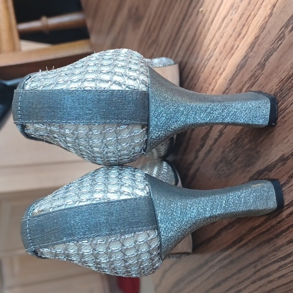 Moda Spana Silver Open Mesh Heels Womens Size 6.5 Evening Formal Shoes - Picture 8 of 8